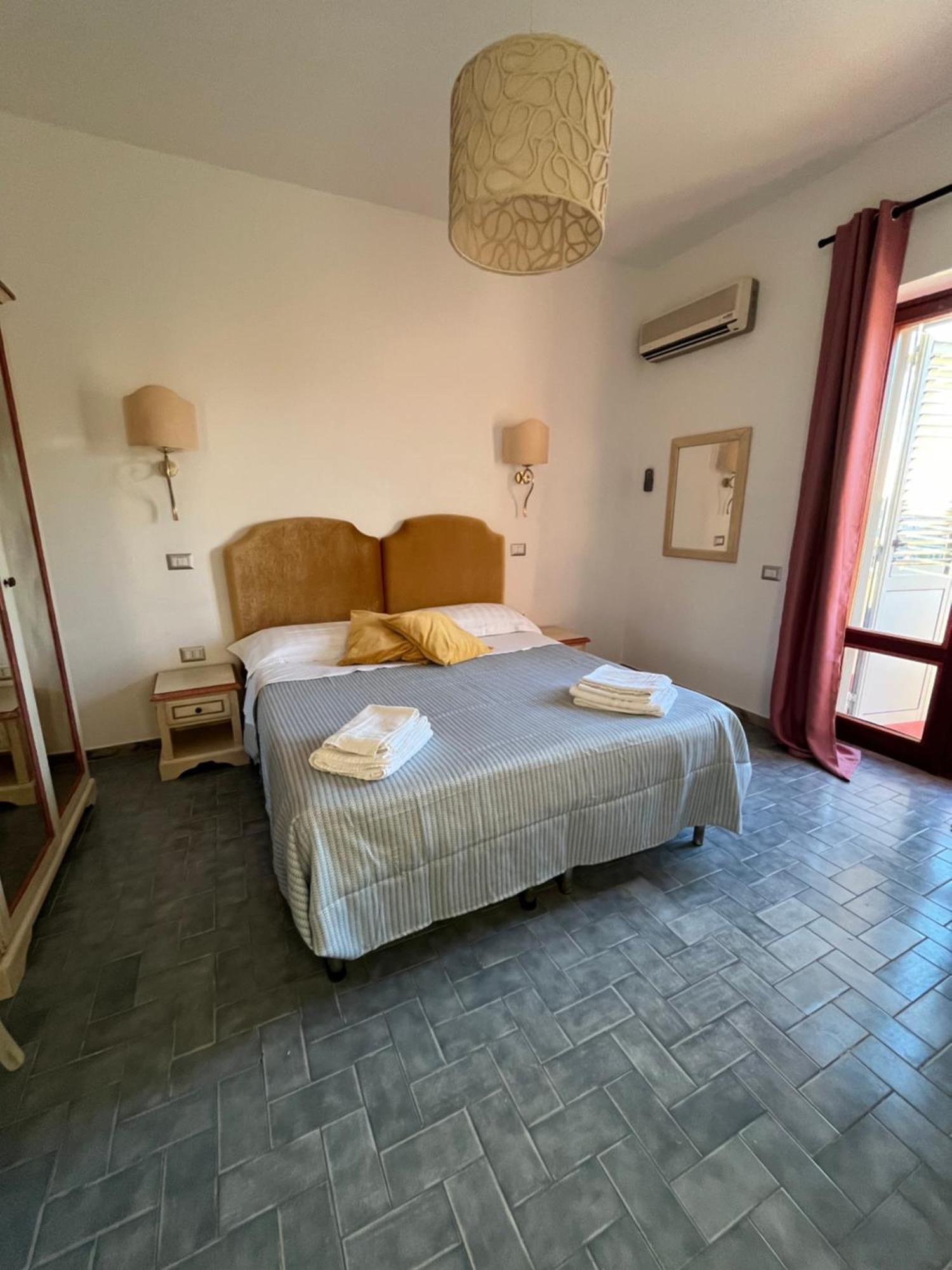 Tc Hotel Lido dei Pini Extérieur photo