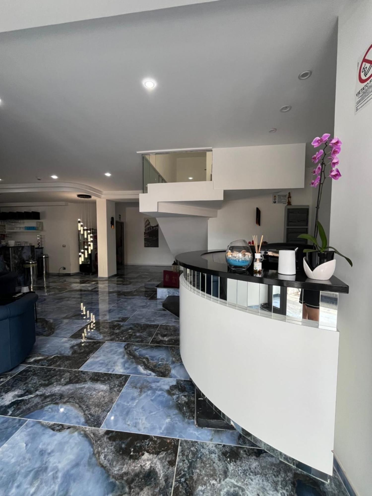 Tc Hotel Lido dei Pini Extérieur photo